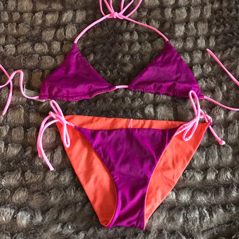 Victoria’s Secret reversible bikini